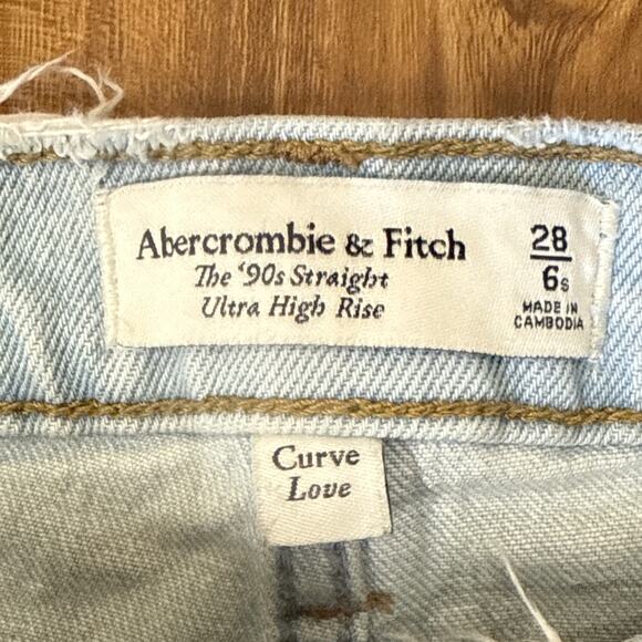 Abercrombie & Fitch Women’s ‘90’s Straight Ultra High Rise Jeans Size 28 / 6S - Picture 7 of 7